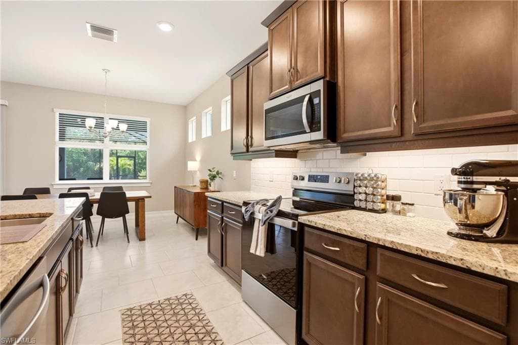 844 Heather Lake AVE-10