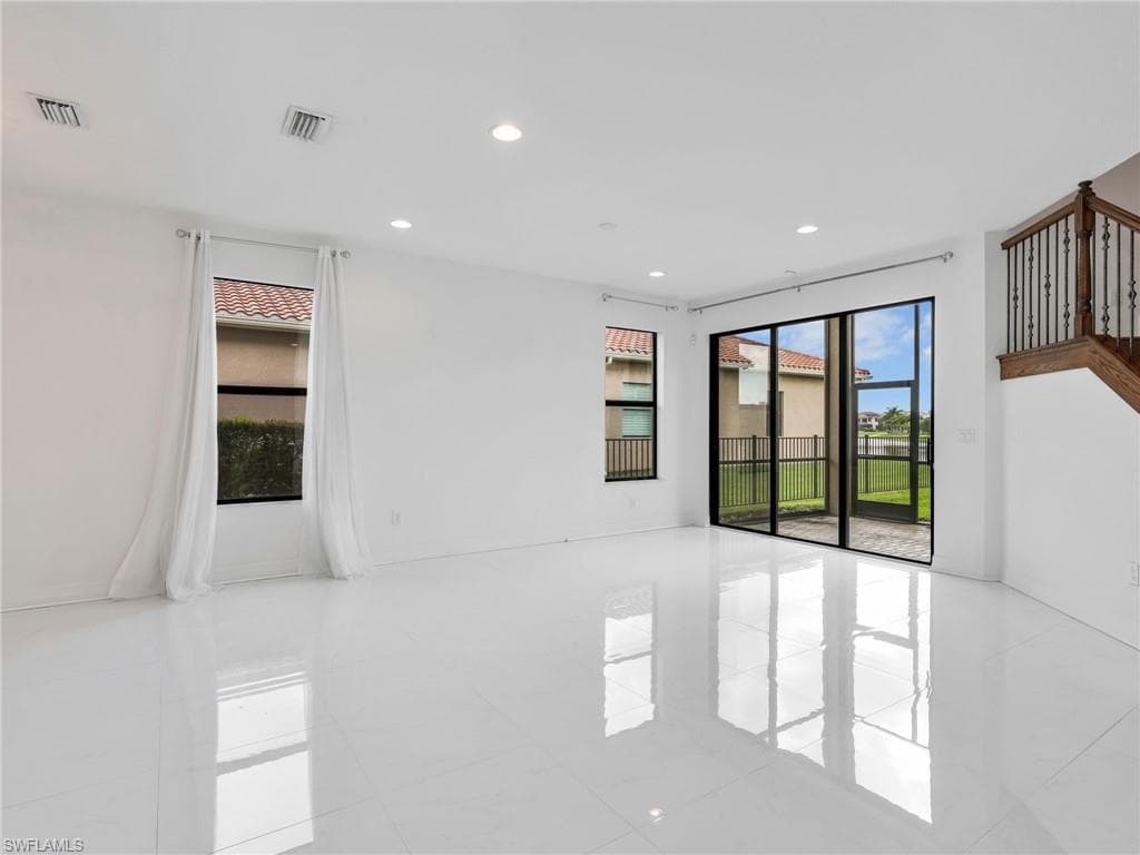 10008 Chesapeake Bay DR-6