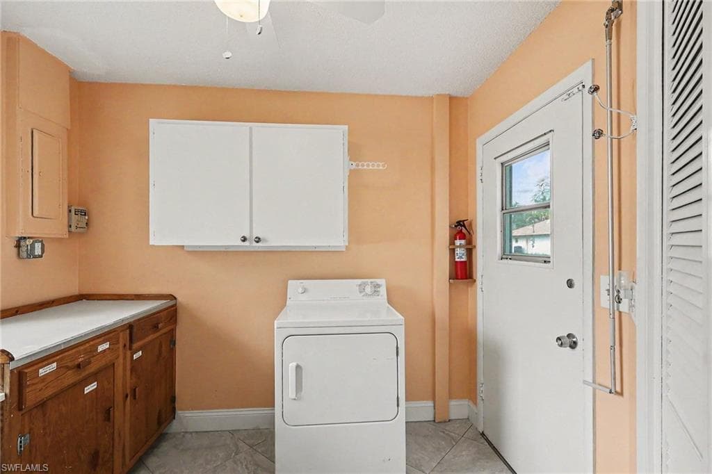 5403 Baylor LN-12
