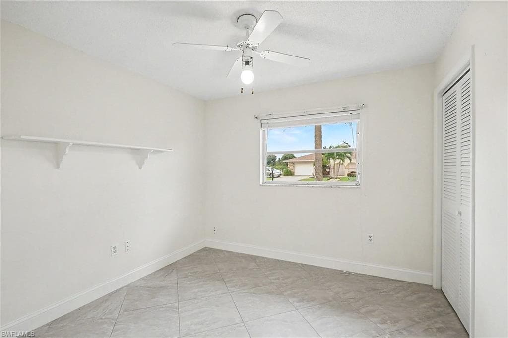 5403 Baylor LN-9