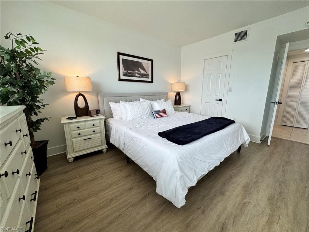 801 River Point DR 206A-15
