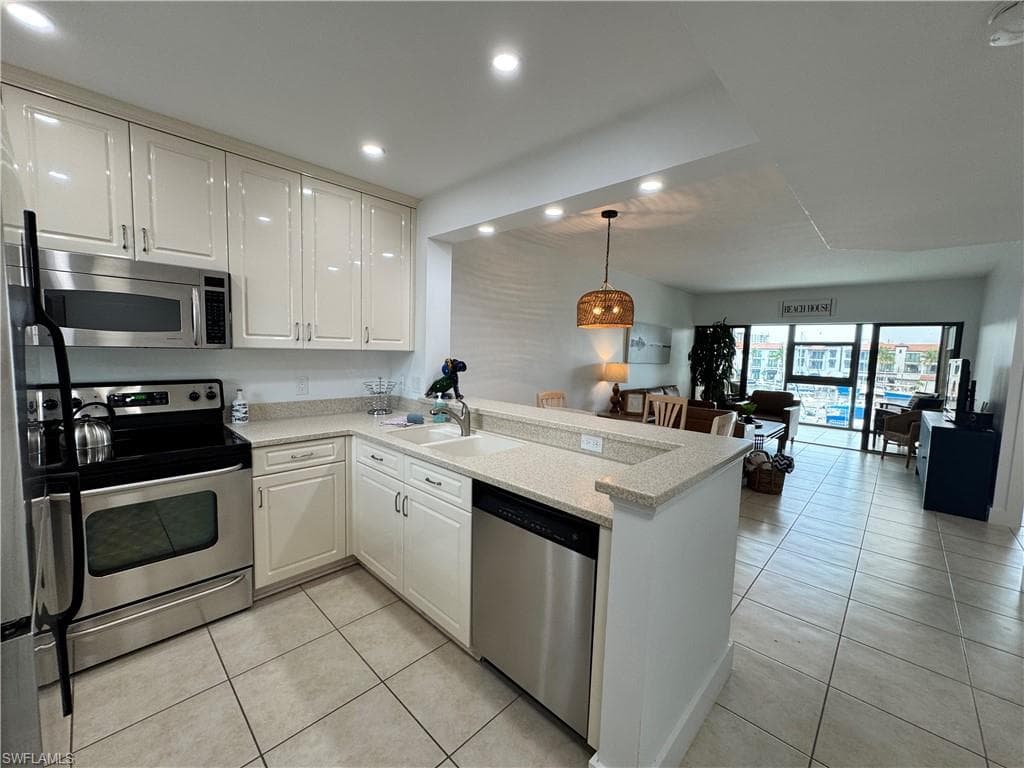 801 River Point DR 206A-2