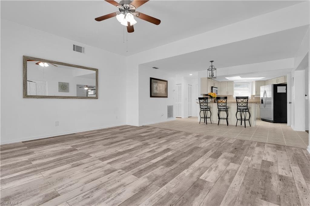 9 Regency CT-13