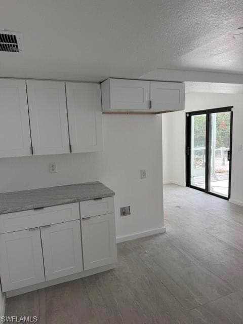 215 Albatross ST-11
