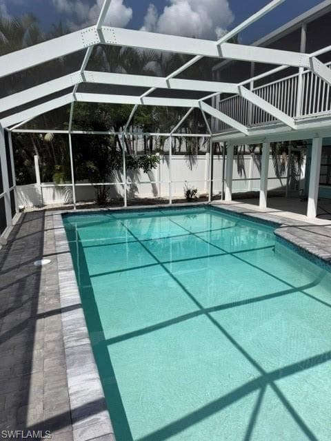215 Albatross ST-2