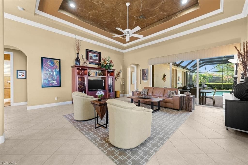19603 Maddelena CIR-12