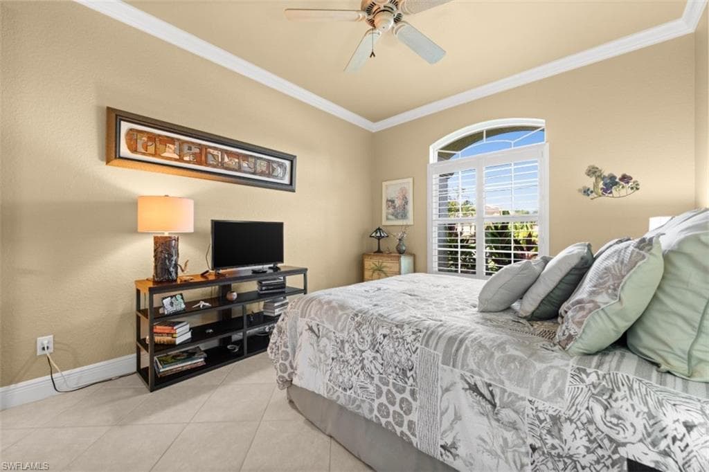 19603 Maddelena CIR-23