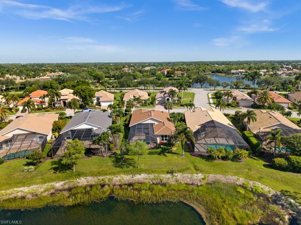 19603 Maddelena CIR-32