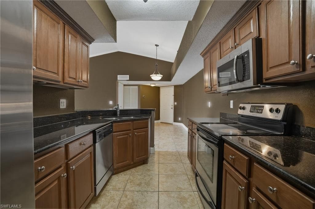 13515 Eagle Ridge DR 525-12