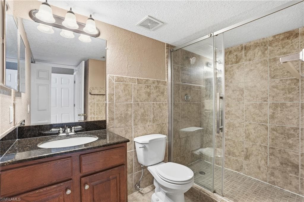 13515 Eagle Ridge DR 525-18