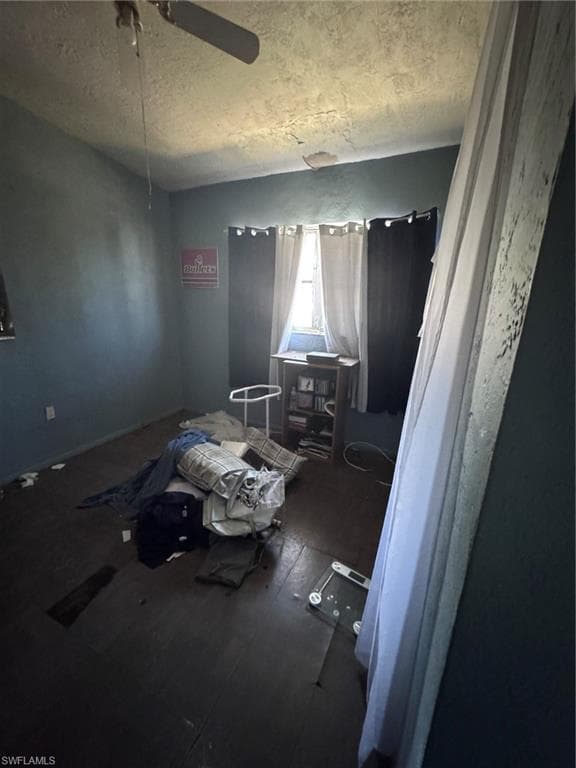 1125 Marsh AVE-11