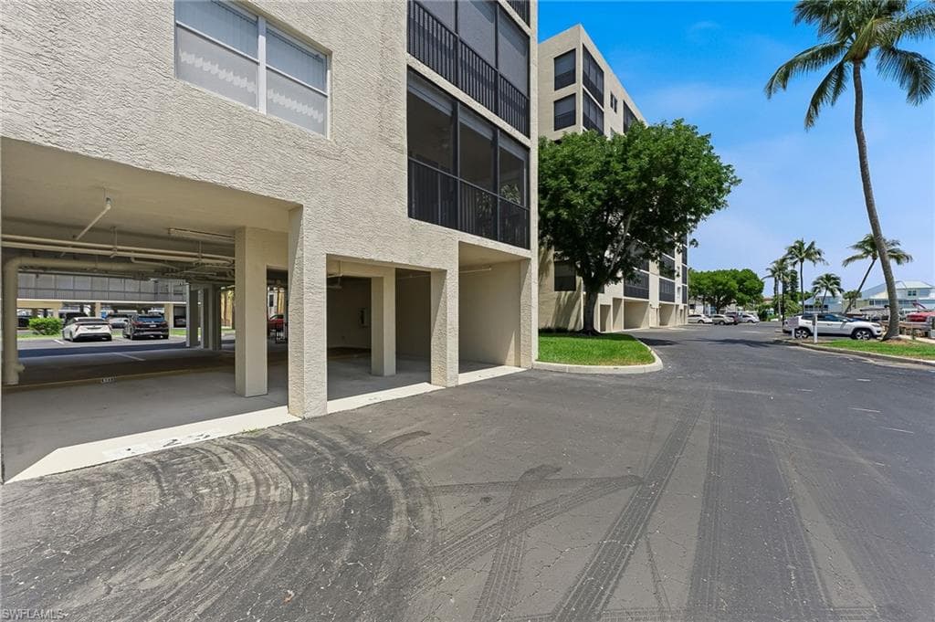 4421 Bay Beach LN 623-22