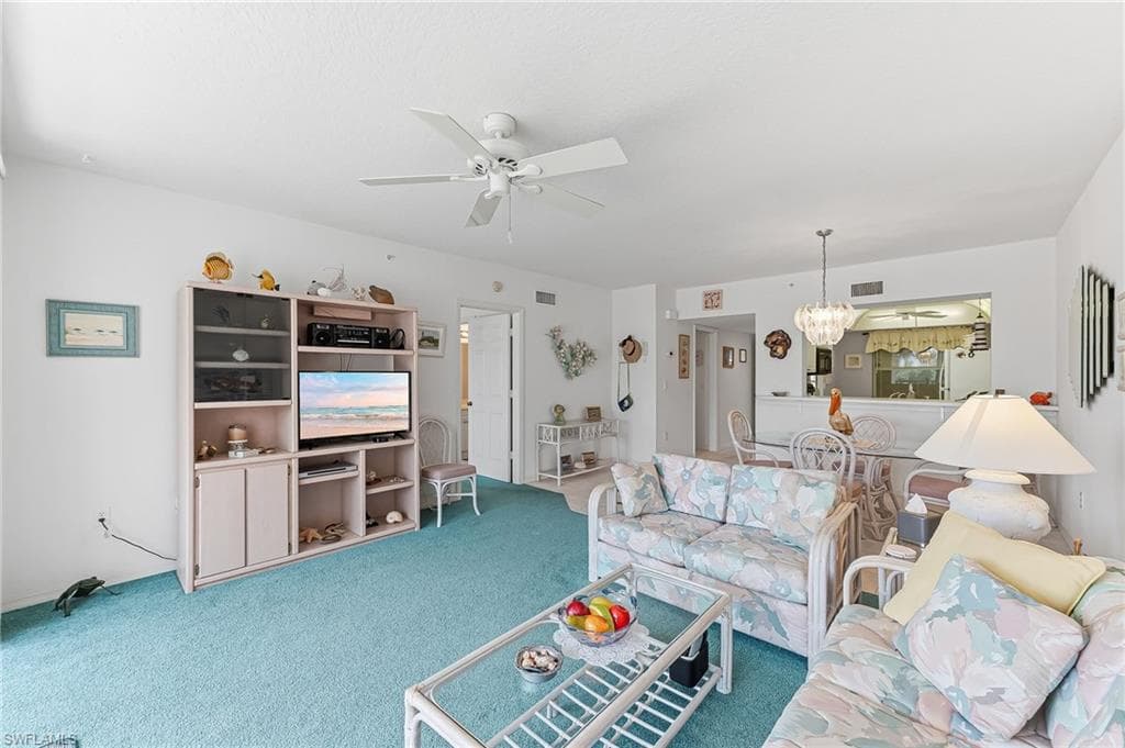 4421 Bay Beach LN 623-5