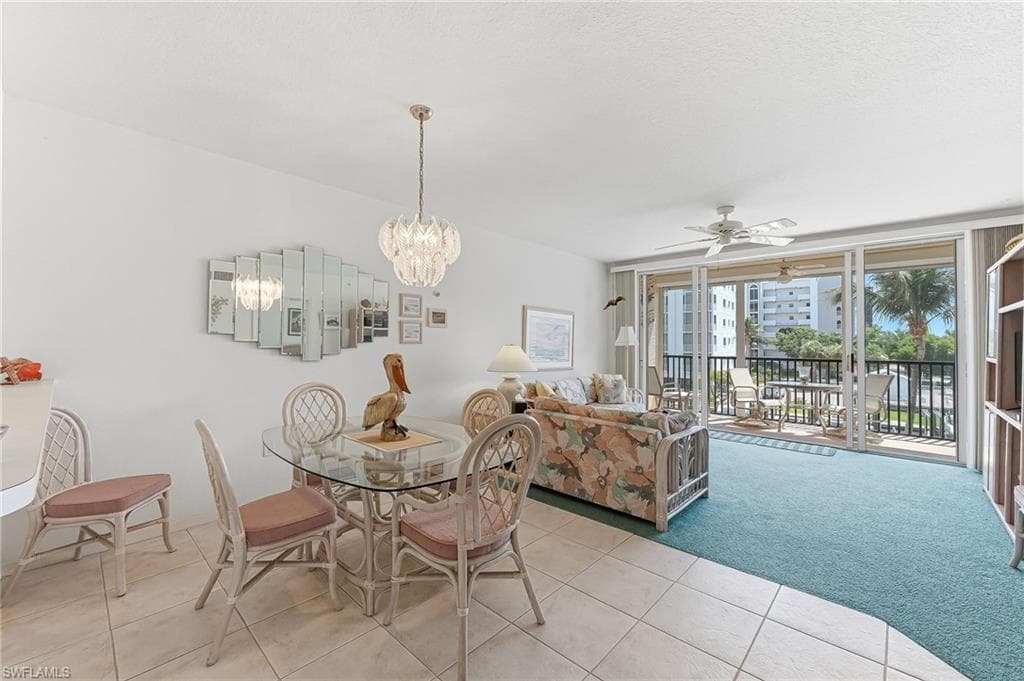 4421 Bay Beach LN 623-4