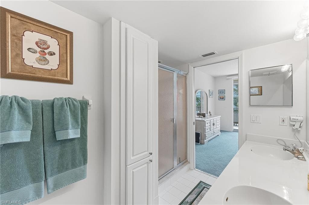 4421 Bay Beach LN 623-14