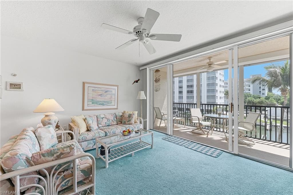 4421 Bay Beach LN 623-7