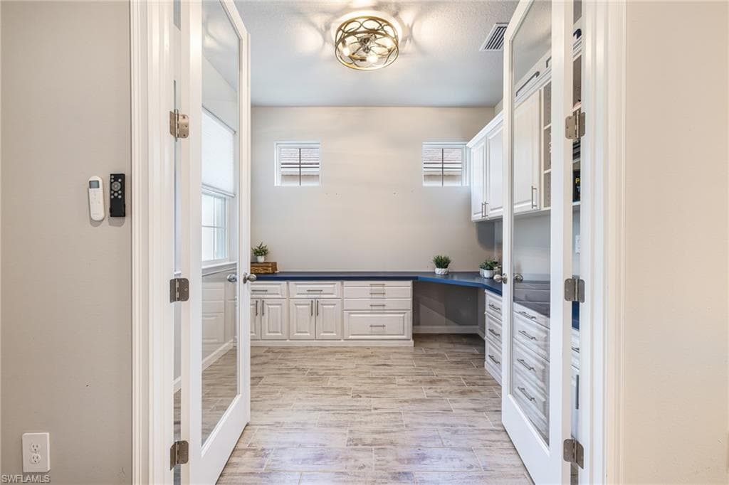 6617 Upward Spring PL-4