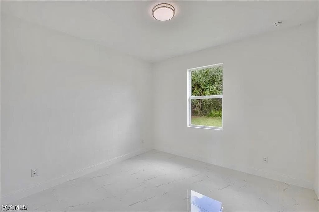 3705 Kelsey ST-11