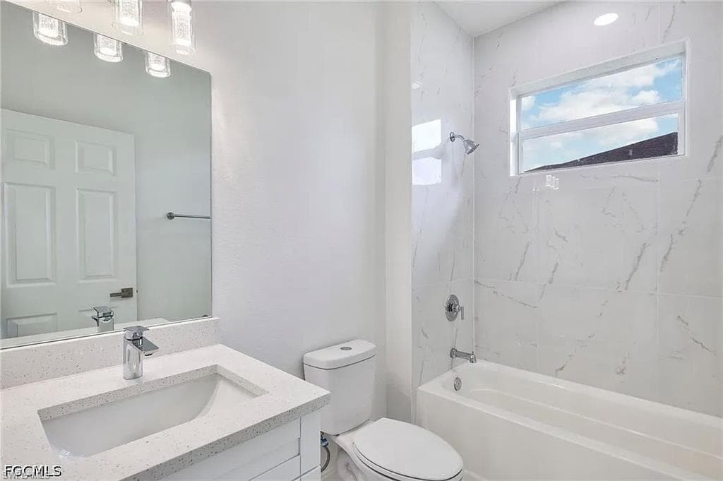 3705 Kelsey ST-9