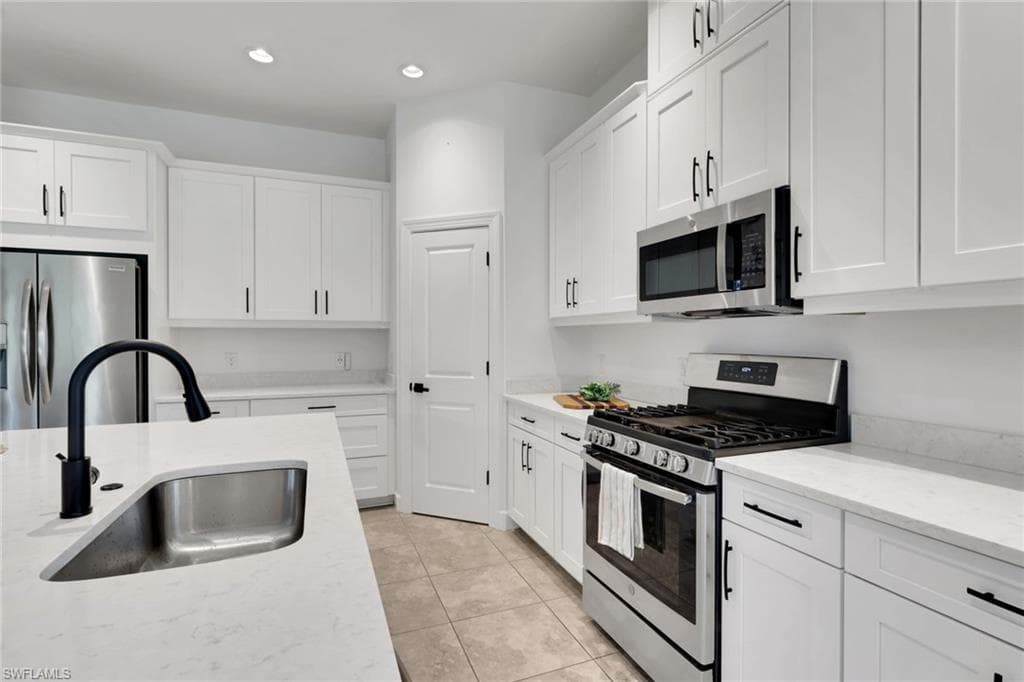19657 Estero Pointe LN-28