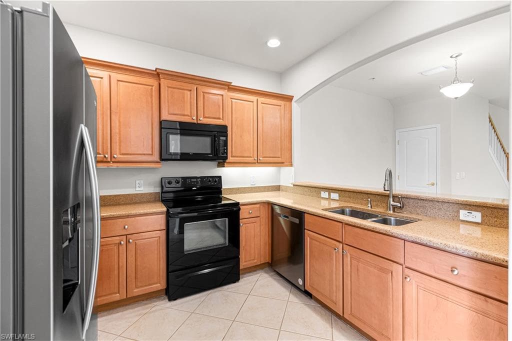 4341 Lazio WAY 1208-6