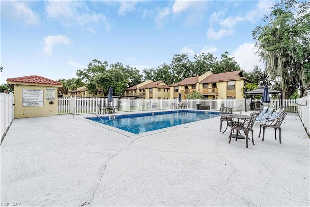 2035 Golfside Village DR-28