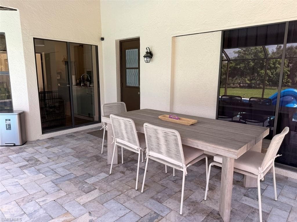 6560 Kestrel CIR-22