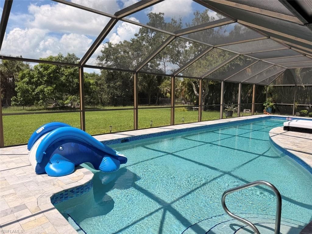 6560 Kestrel CIR-5