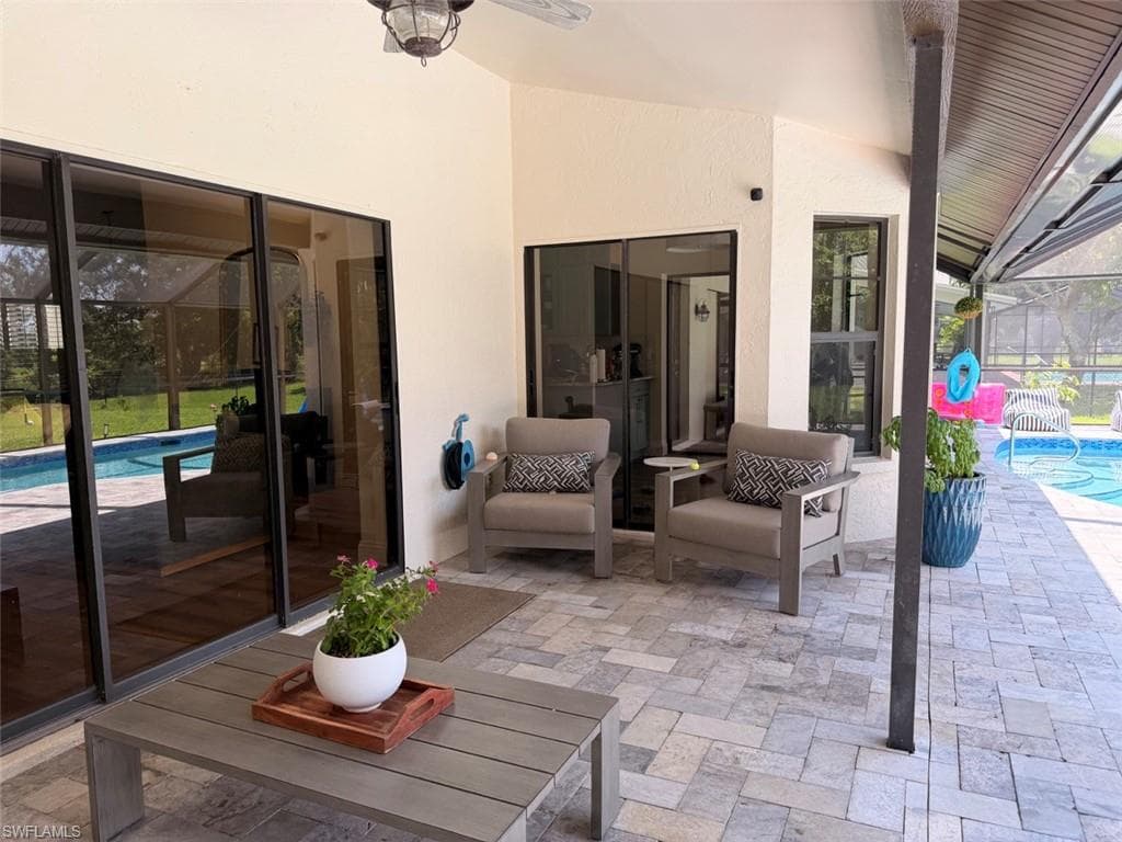 6560 Kestrel CIR-21
