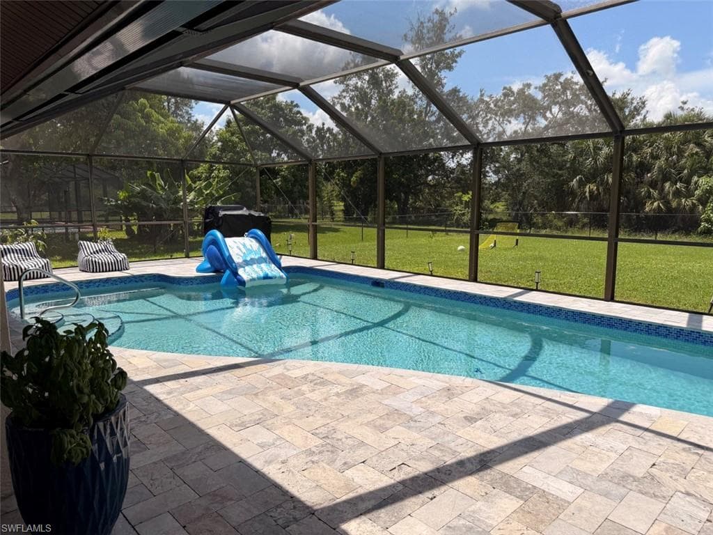 6560 Kestrel CIR-2
