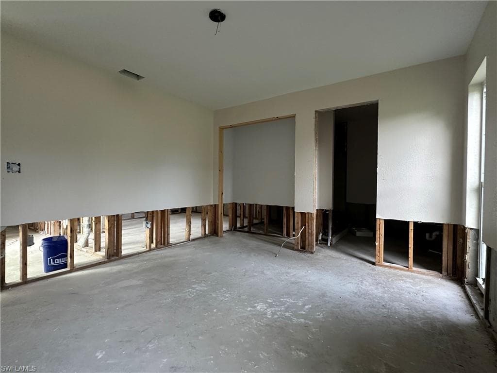1653 Atlanta Plaza DR-5