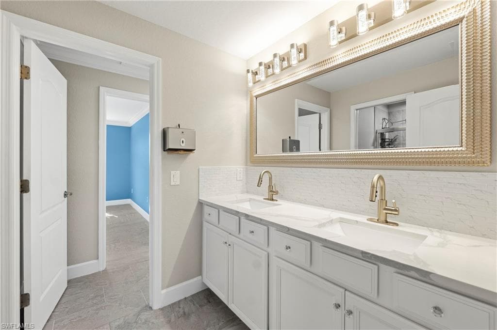 11905 Hickory Estate CIR-41