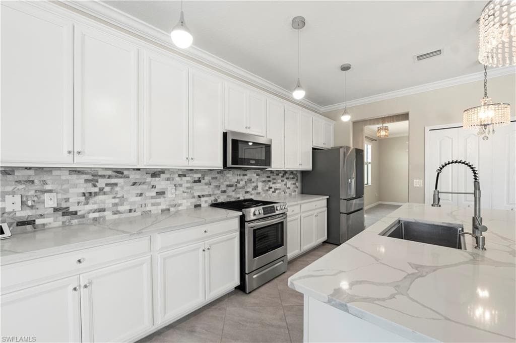 11905 Hickory Estate CIR-20