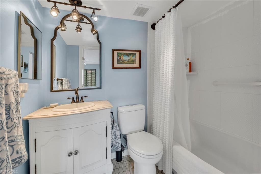 870 Meadowland DR F-13