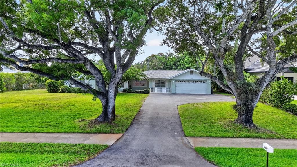1608 Crayton RD-12