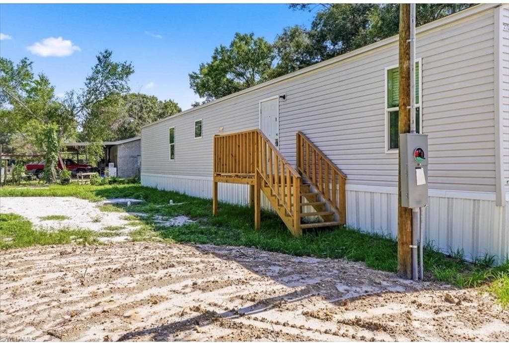 1468 Navaho AVE-16