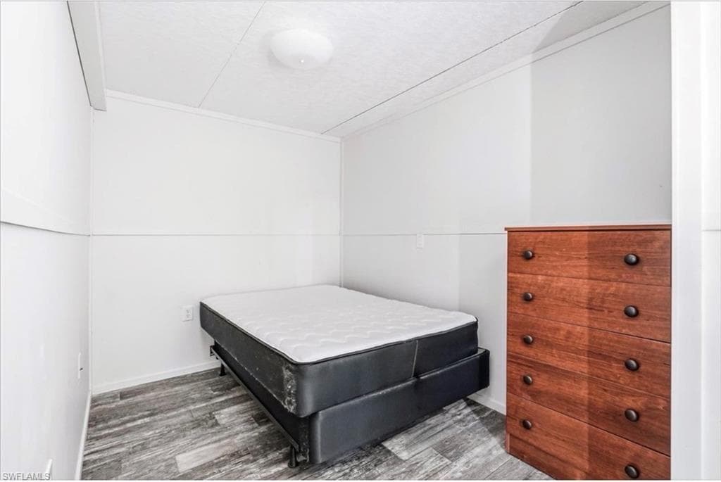 1468 Navaho AVE-12