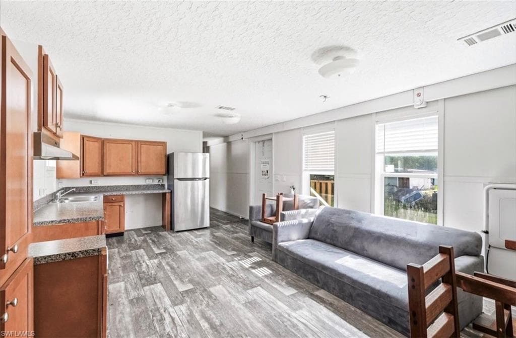 1468 Navaho AVE-3
