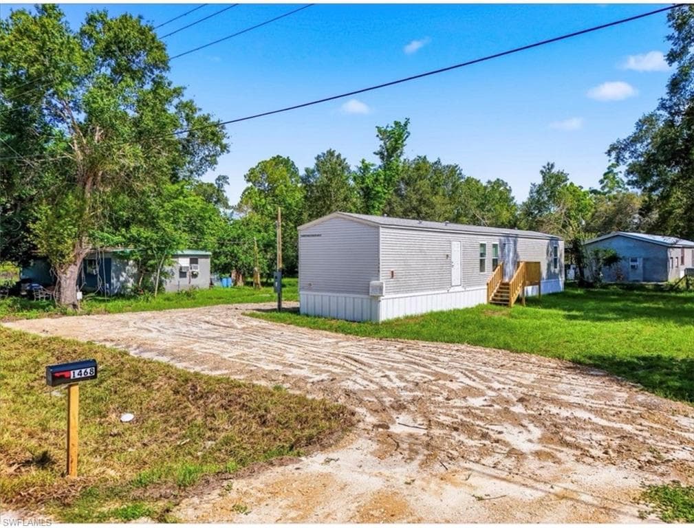 1468 Navaho AVE-1
