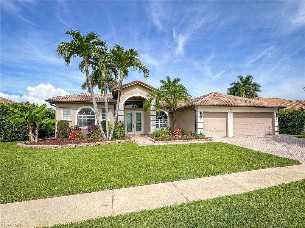 605 Grand Rapids BLVD-21