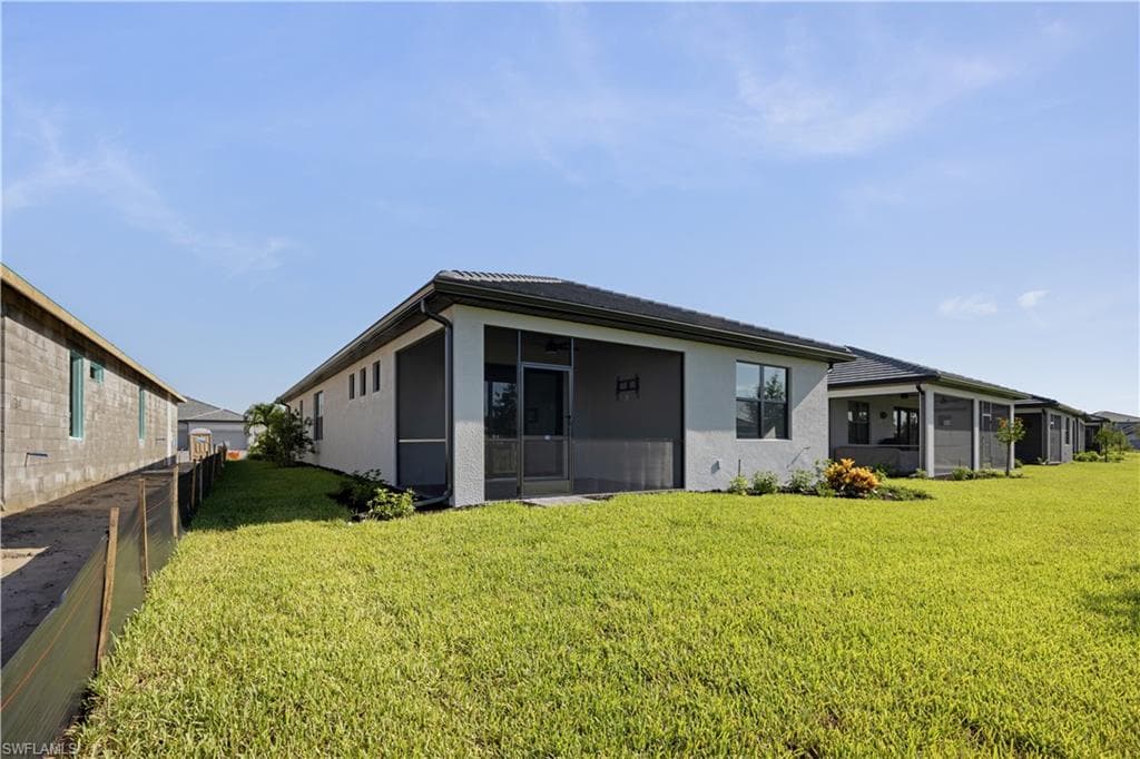 19226 Hinkley DR-36