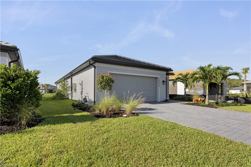 19226 Hinkley DR-3