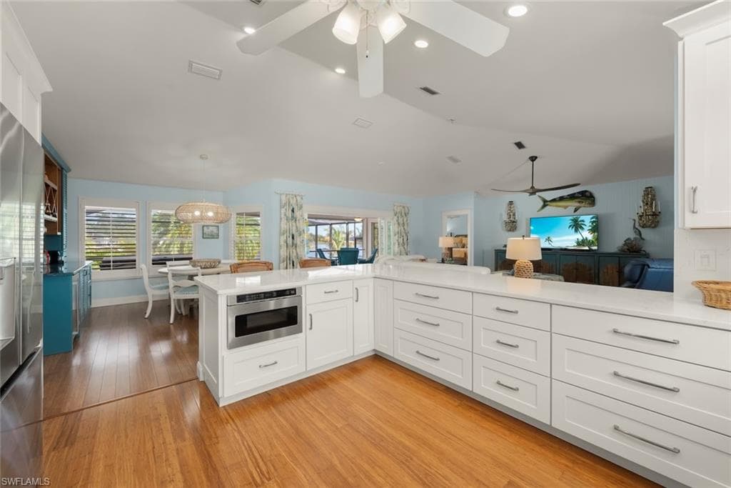 11940 Oakland DR-11
