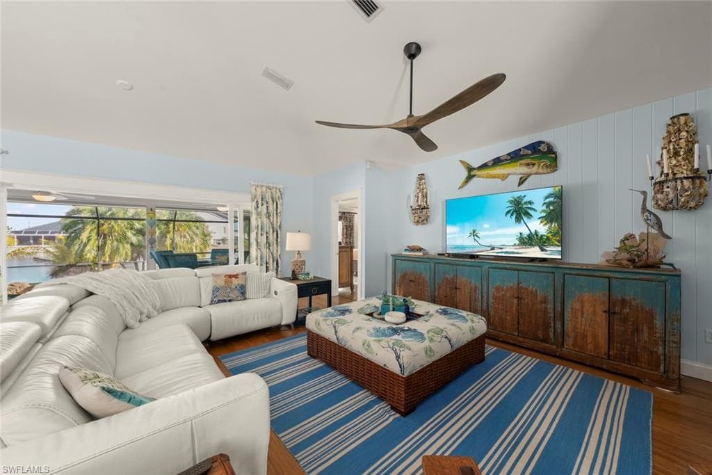 11940 Oakland DR-4
