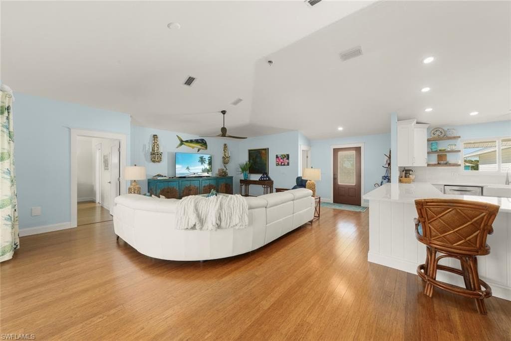 11940 Oakland DR-3