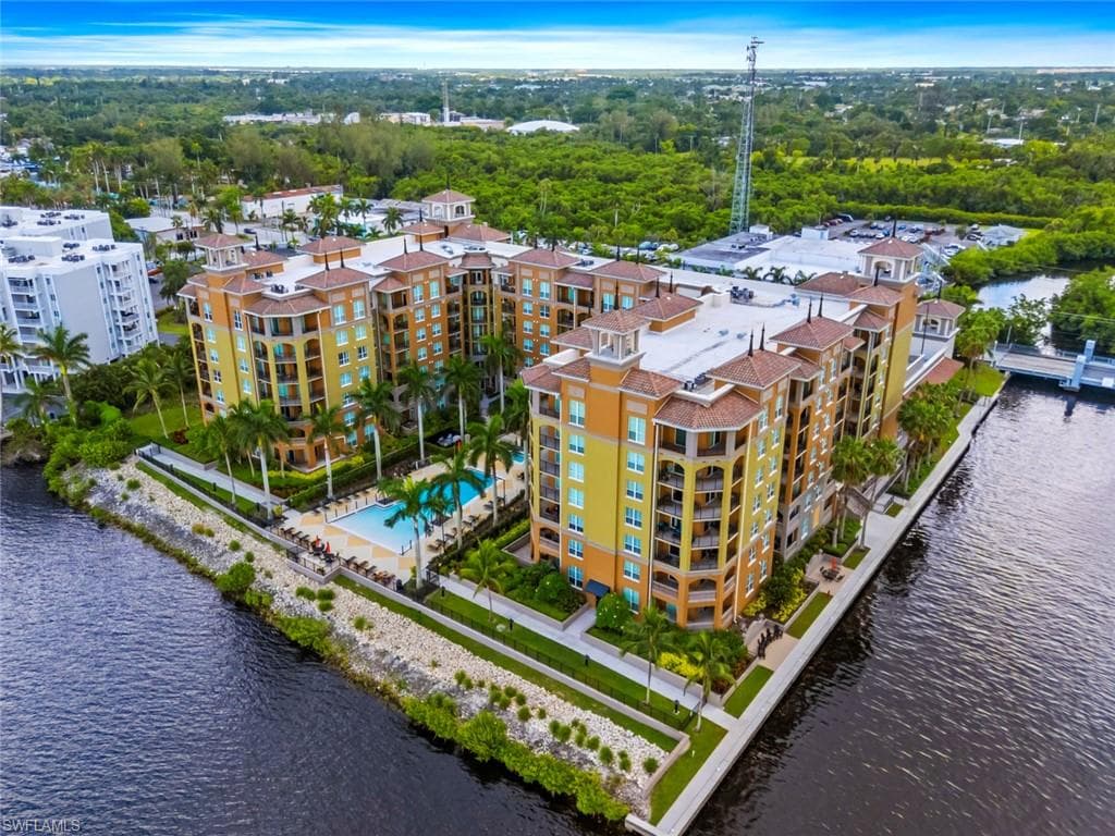 2825 Palm Beach BLVD 203-26