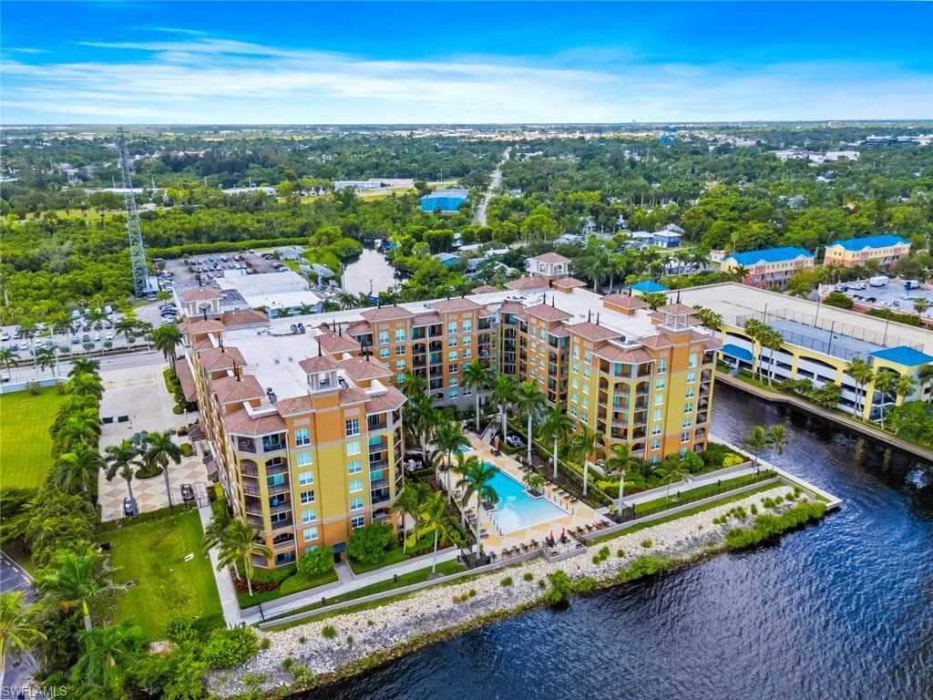 2825 Palm Beach BLVD 203-25