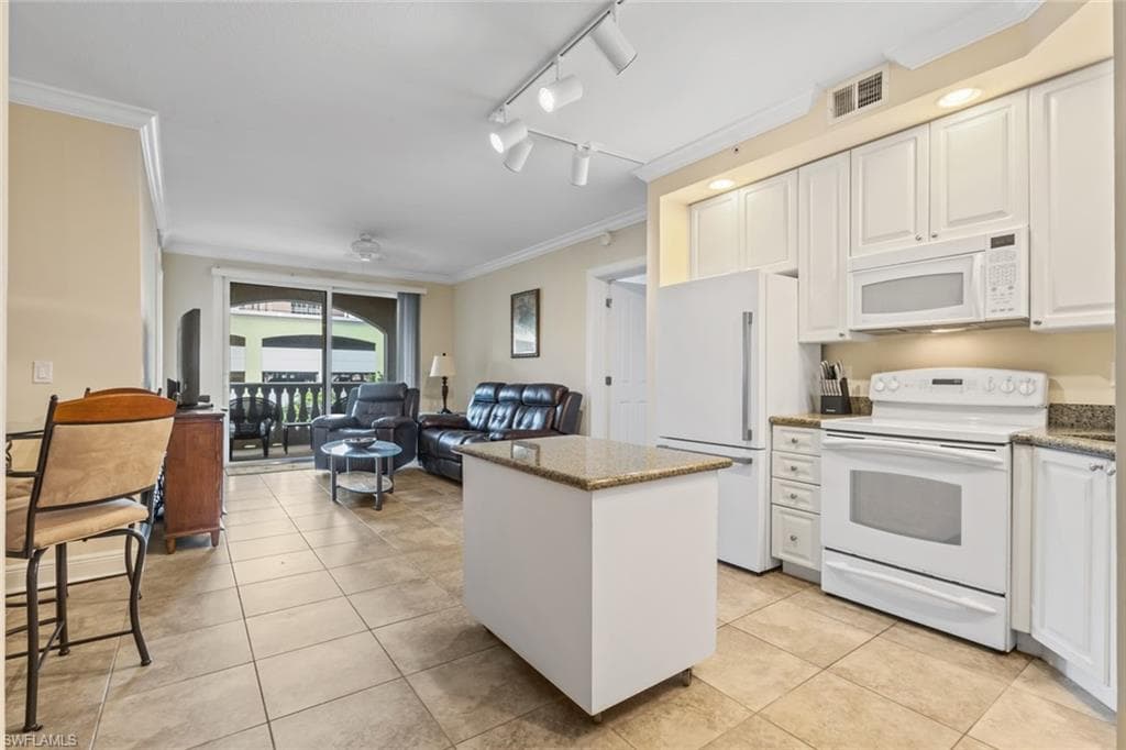 2825 Palm Beach BLVD 203-10