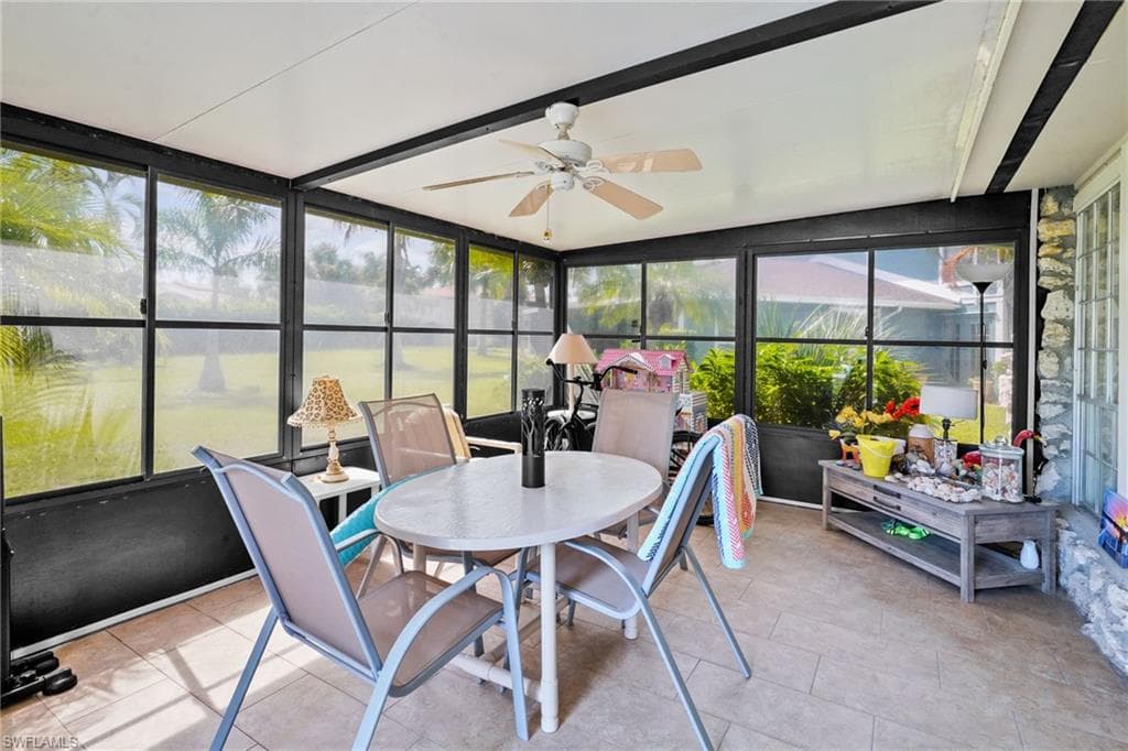 5848 Queen Elizabeth WAY 1-25