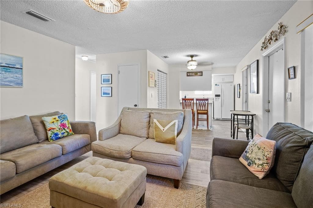 5848 Queen Elizabeth WAY 1-8